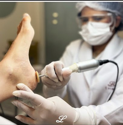 Elaine Andrade Podóloga