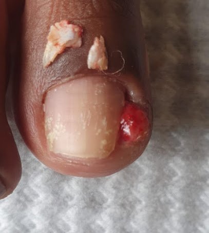 Karola Podóloga e Estética Avançada