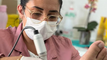 Taty Medeiros podologa(fran)